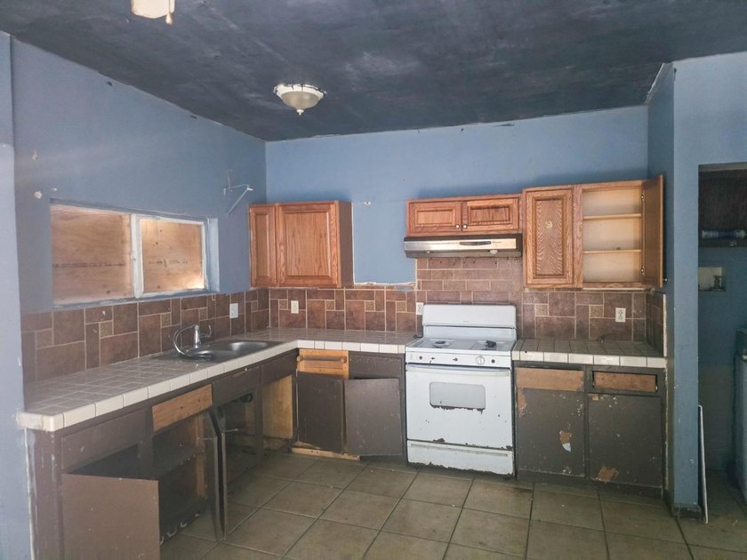 Investment Opportunity! Cash only Contractor special on a 6500 - photo 13
