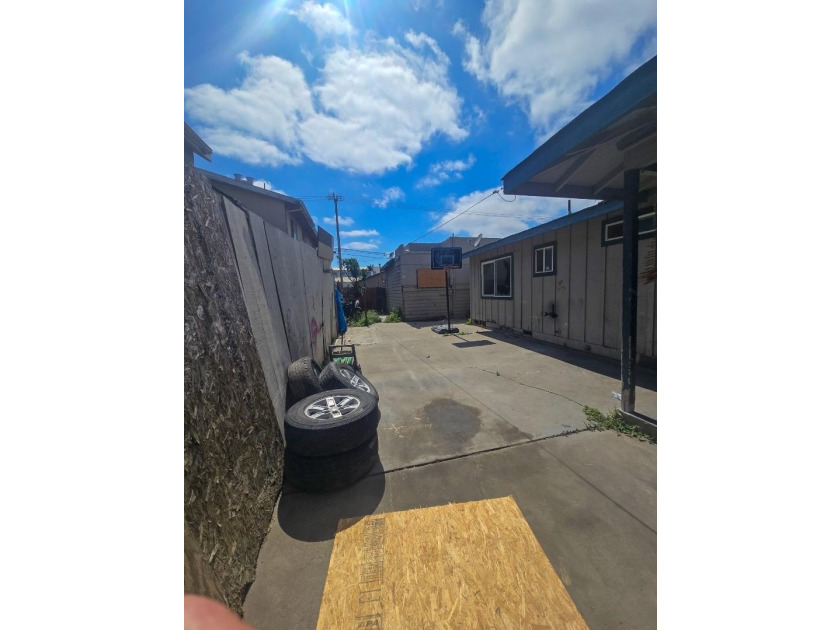 Investment Opportunity! Cash only Contractor special on a 6500 - photo 17