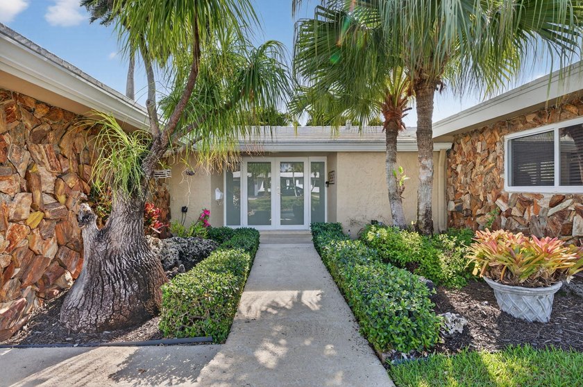 This home is located in the sought- after Wilton Manor' s - photo 2