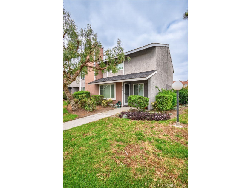 Welcome to 6178 Hefley Street #17, a beautifully maintained - photo 2