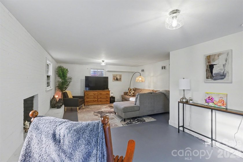 Whether you are downsizing or just starting out, you don't want - photo 27