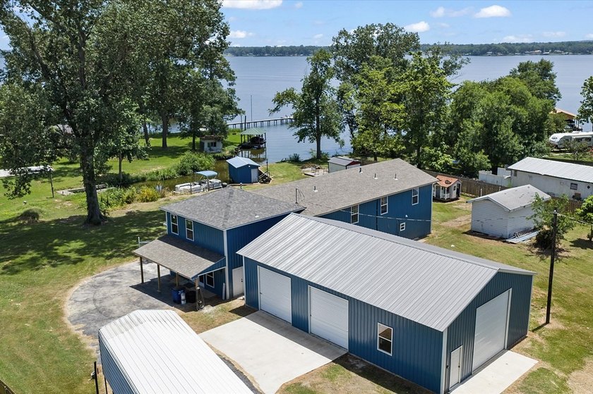 FULLY REMODELED LAKE MURVAUL RETREAT - 7BR BOATHOUSE SHOP - photo 2
