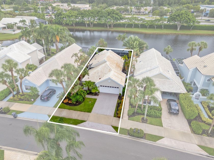 Welcome home to this 3-bedroom, 2-bathroom waterfront home in - photo 3