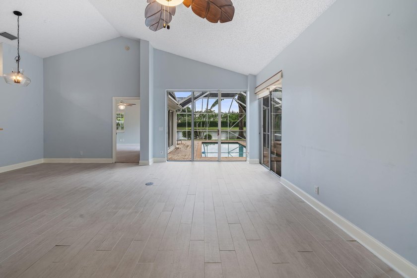 Welcome home to this 3-bedroom, 2-bathroom waterfront home in - photo 7
