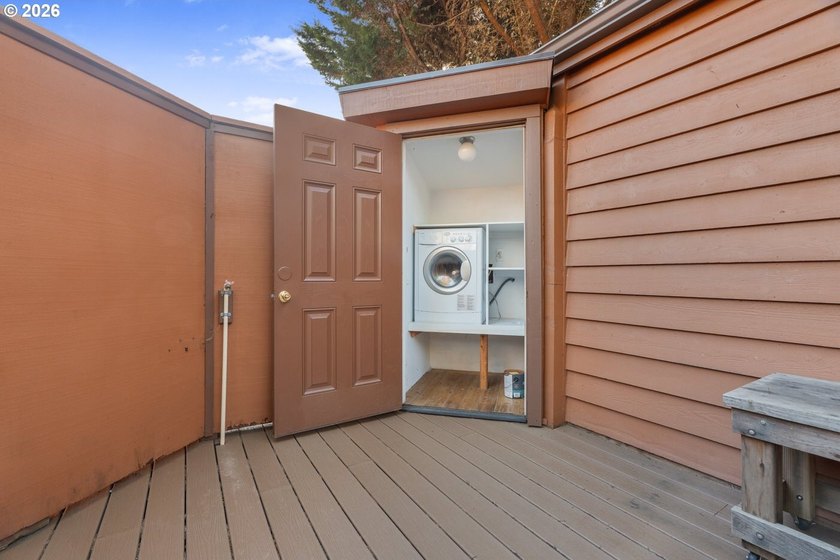 Updated coastal cottage in the sought-after Chetco River Resort - photo 14