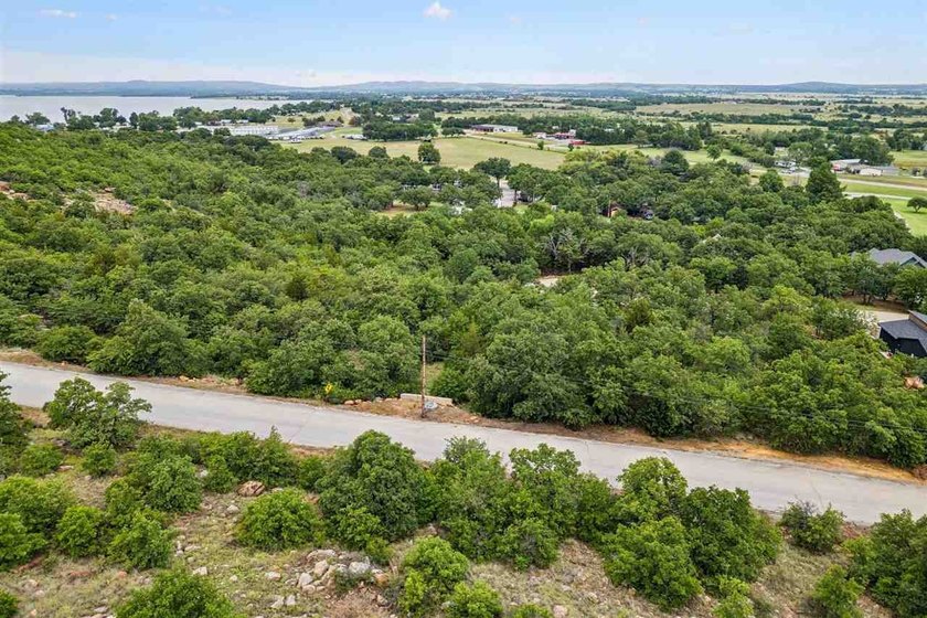 Looking for a beautiful spot to build your dream home? This lot - photo 26