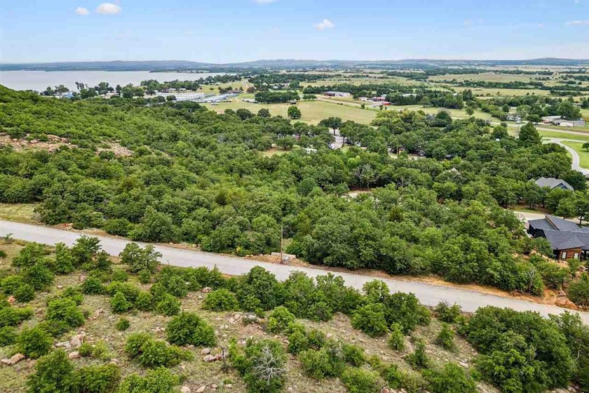 Looking for a beautiful spot to build your dream home? This lot - photo 27