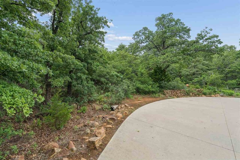 Looking for a beautiful spot to build your dream home? This lot - photo 28