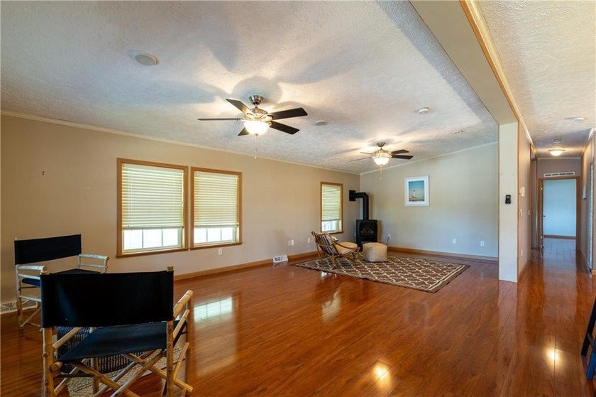 This single level 1400+ sq.ft. open living floorplan is light - photo 8