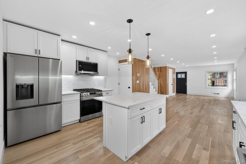 Experience modern living at its finest in this stunning newly - photo 3
