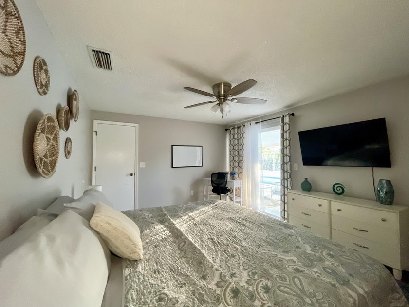 The total Square Feet: 2,618, including livable and non-livable - photo 10