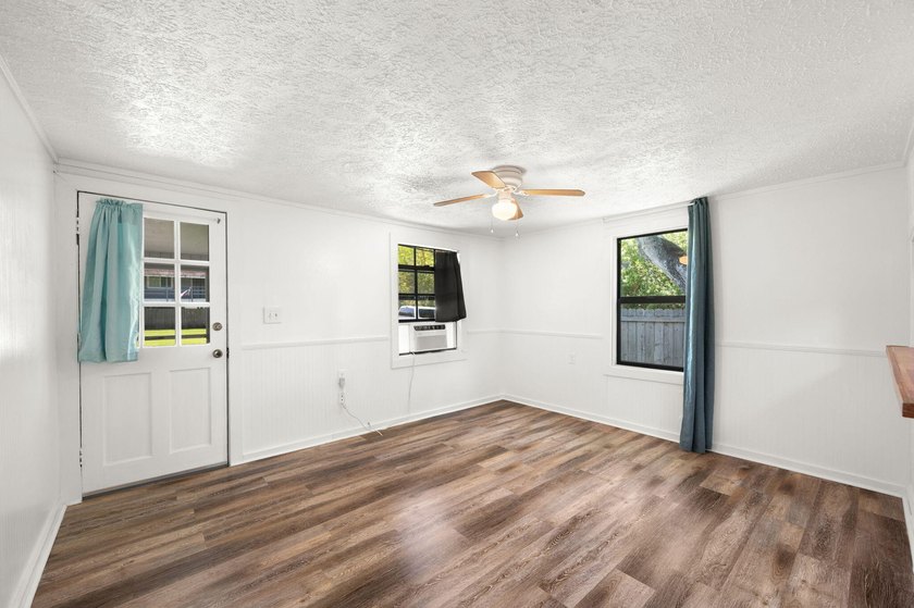 Welcome home to this updated 2-bedroom, 1-bathroom residence in - photo 3