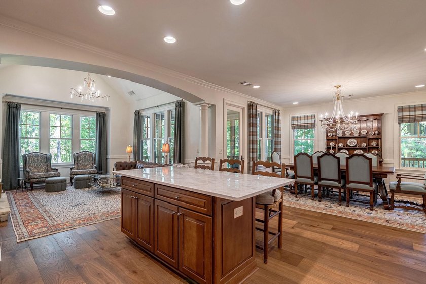 STUNNING LOCK-N-LEAVE TOWNHOME WITH A TWO CAR GARAGE CLOSE TO - photo 11
