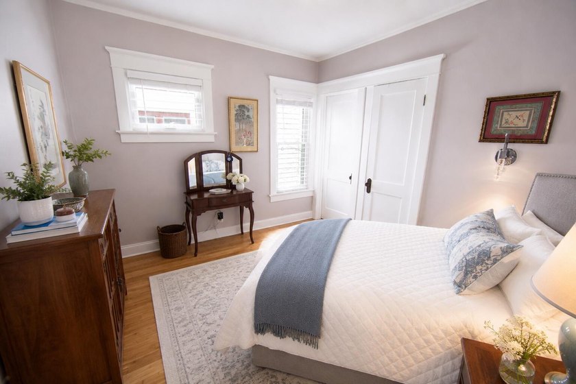 Rare opportunity to own a charming Shorewood bungalow featuring - photo 11