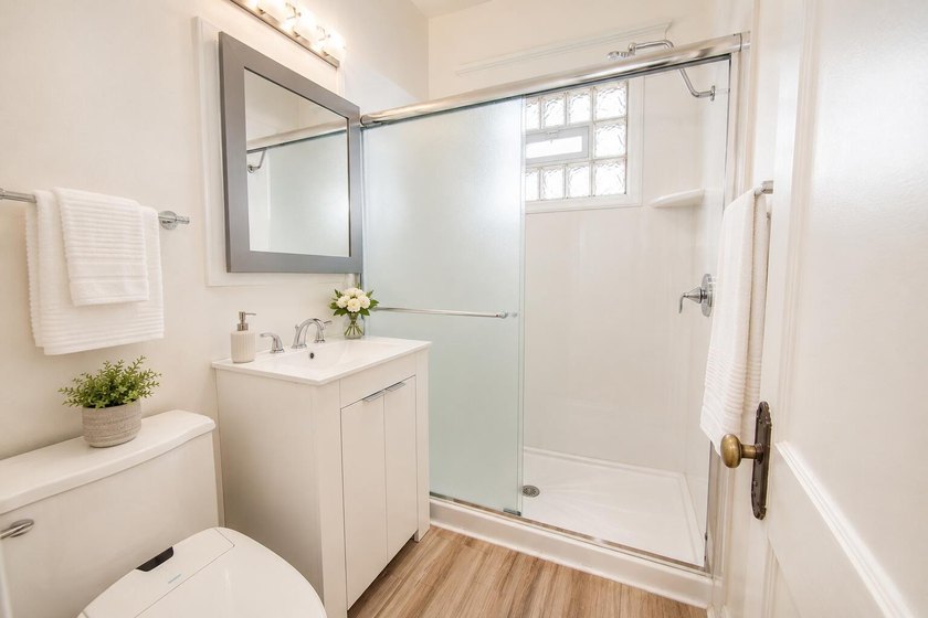Rare opportunity to own a charming Shorewood bungalow featuring - photo 12