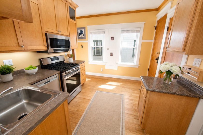 Rare opportunity to own a charming Shorewood bungalow featuring - photo 15