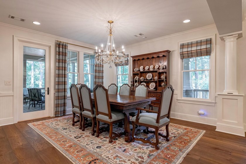 STUNNING LOCK-N-LEAVE TOWNHOME WITH A TWO CAR GARAGE CLOSE TO - photo 16