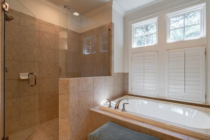 STUNNING LOCK-N-LEAVE TOWNHOME WITH A TWO CAR GARAGE CLOSE TO - photo 24