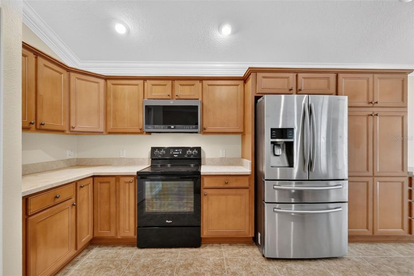 Virtually Staged. Welcome to this FANTASTIC 3/2 Designer Lilac - photo 6