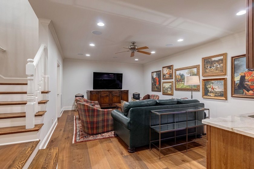 STUNNING LOCK-N-LEAVE TOWNHOME WITH A TWO CAR GARAGE CLOSE TO - photo 28