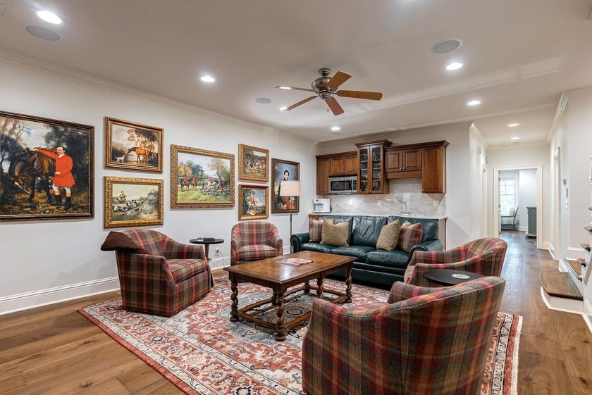 STUNNING LOCK-N-LEAVE TOWNHOME WITH A TWO CAR GARAGE CLOSE TO - photo 30