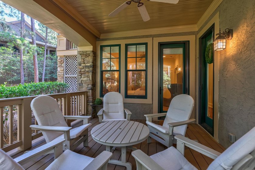 STUNNING LOCK-N-LEAVE TOWNHOME WITH A TWO CAR GARAGE CLOSE TO - photo 39