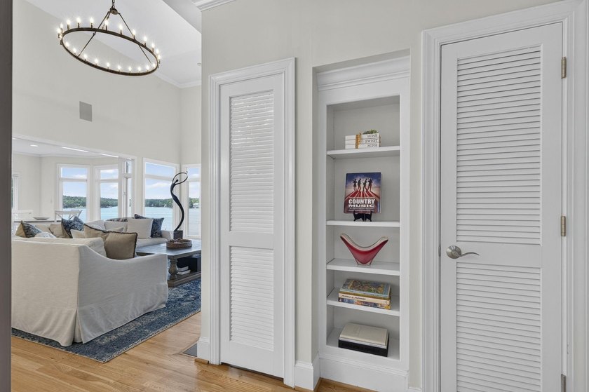 Some homes are admired. Others are unforgettable. At 109 Bulloch - photo 28
