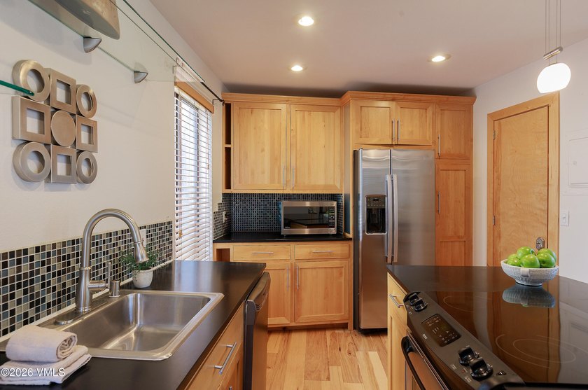 Wake up to mountain living at its best. Nestled in the heart of - photo 7