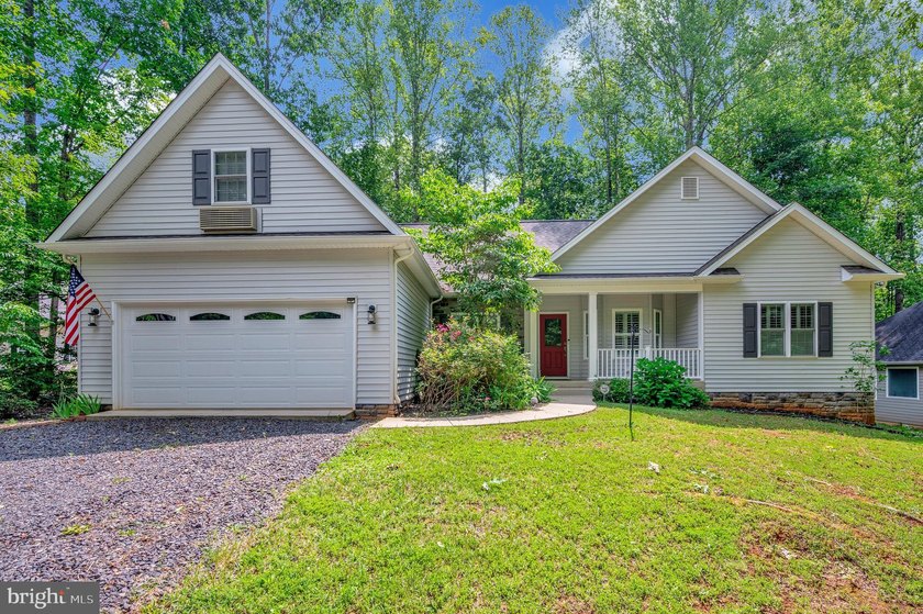 Welcome to 106 Cloverhill! This beautiful home is located on a - photo 4