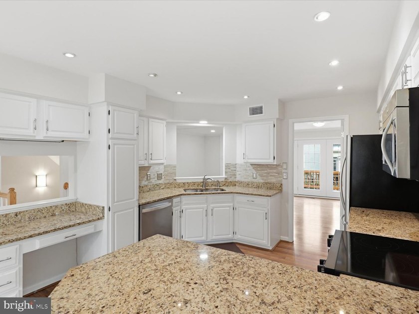 Discover exceptional living in Fairfax's Penderbrook community - photo 6