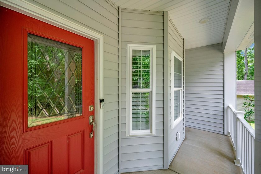 Welcome to 106 Cloverhill! This beautiful home is located on a - photo 6