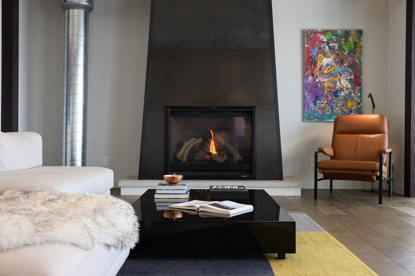 Lakefront luxury meets architectural distinction in this - photo 11