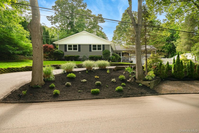 Welcome to 30 Ferndale Avenue, a beautifully maintained - photo 2