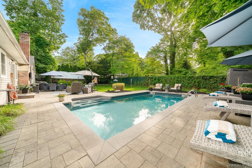 Welcome to 30 Ferndale Avenue, a beautifully maintained - photo 7