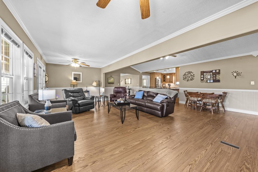PRECIOUS LAKEFRONT GEM on FABULOUS ROOTY CREEK AREA OF SINCLAIR! - photo 28