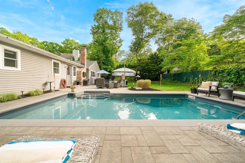 Welcome to 30 Ferndale Avenue, a beautifully maintained - photo 8