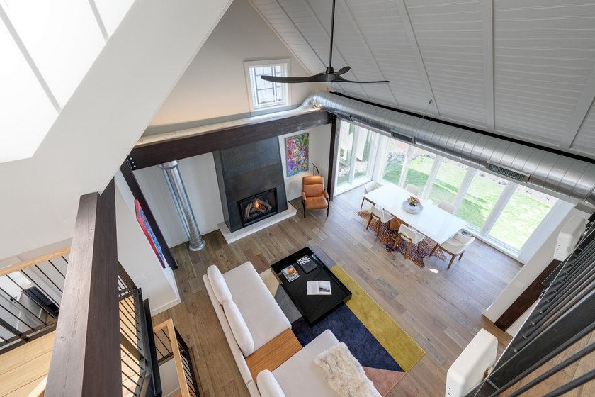 Lakefront luxury meets architectural distinction in this - photo 37