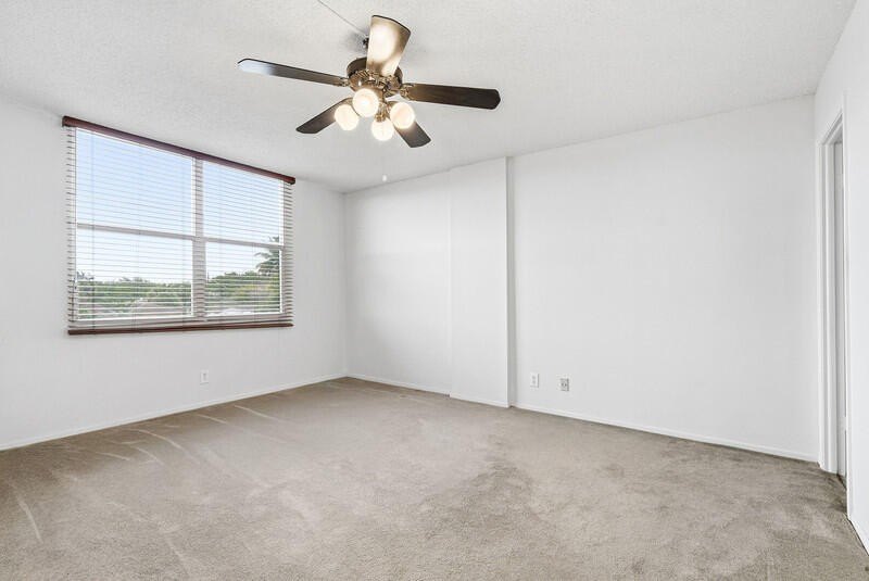 PRICE REDUCTION! This 2 bedroom 2 bath spacious condo is ready - photo 13
