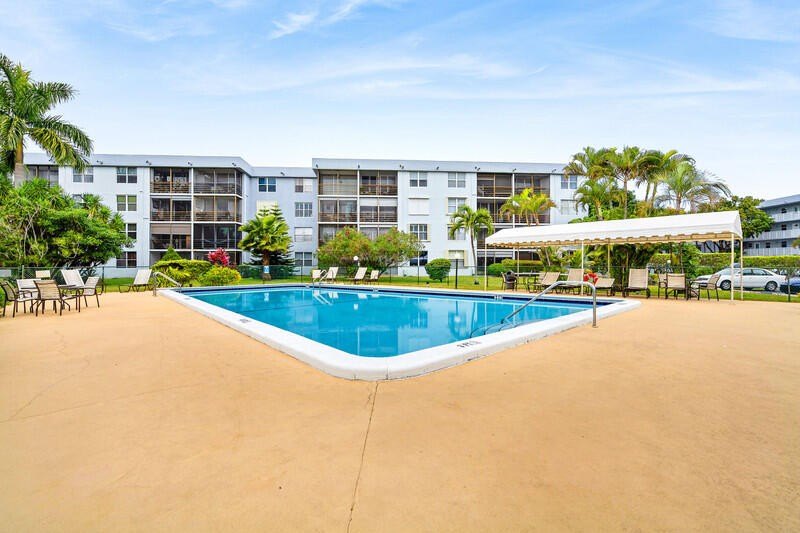 PRICE REDUCTION! This 2 bedroom 2 bath spacious condo is ready - photo 19