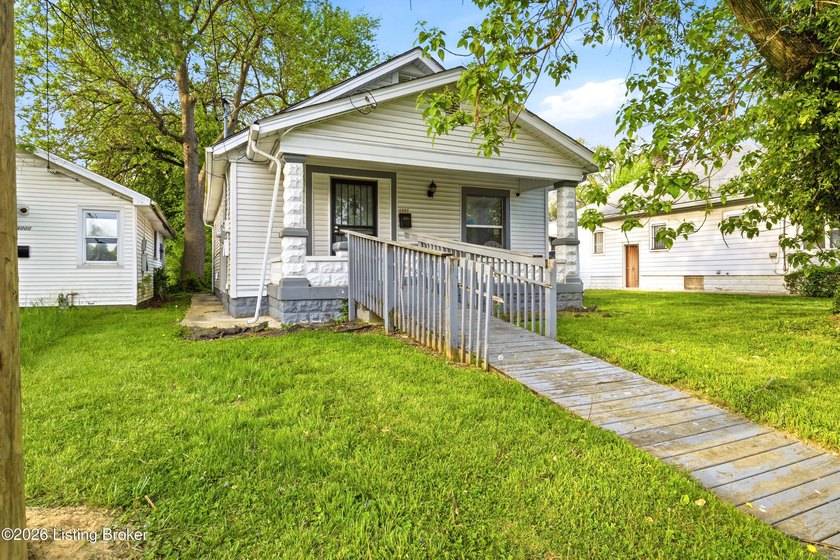 Welcome to 4002 Greenwood Ave, a beautifully updated home - photo 2