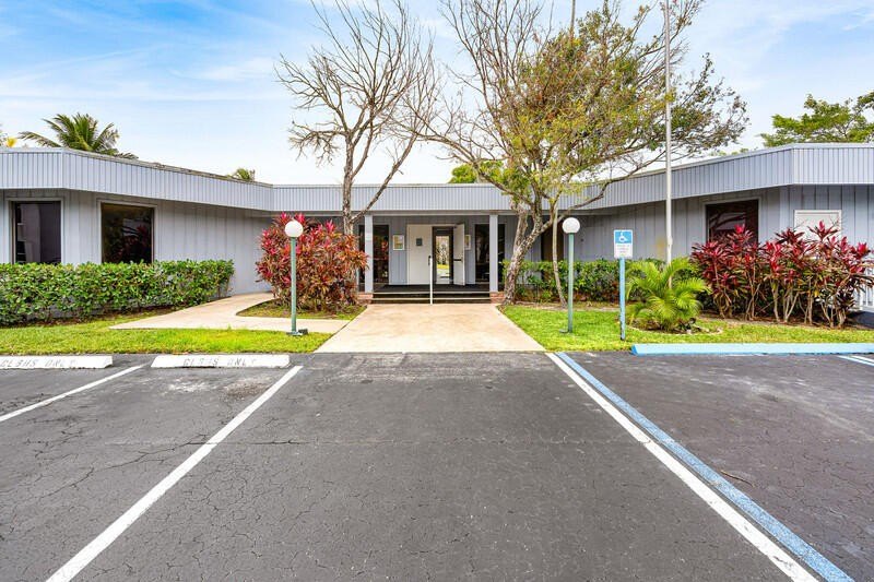 PRICE REDUCTION! This 2 bedroom 2 bath spacious condo is ready - photo 22