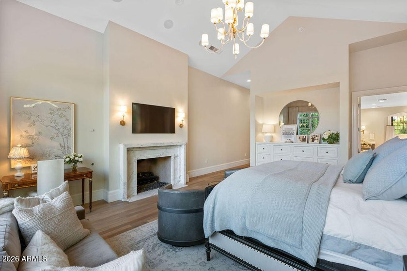 This extraordinary custom estate offers approximately 14,950 SF - photo 47