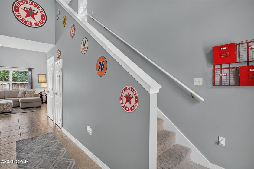 Welcome home to this inviting 3-bedroom, 2.5-bath property - photo 13