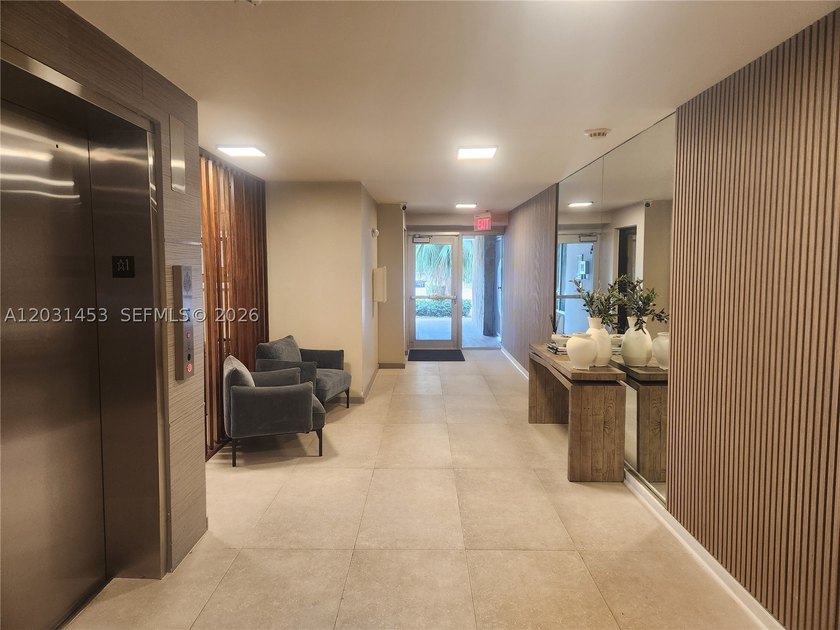 A South Beach condo that checks all the boxes. This 700 sq ft, 1 - photo 19