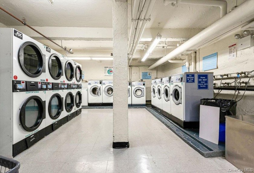 Pet Friendly, Renovated, and First Floor Convenience! Ditch the - photo 24