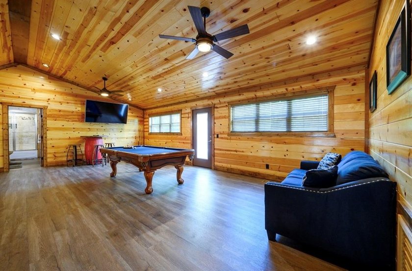 Introducing Friends in Low Places, a charming cabin located in - photo 28