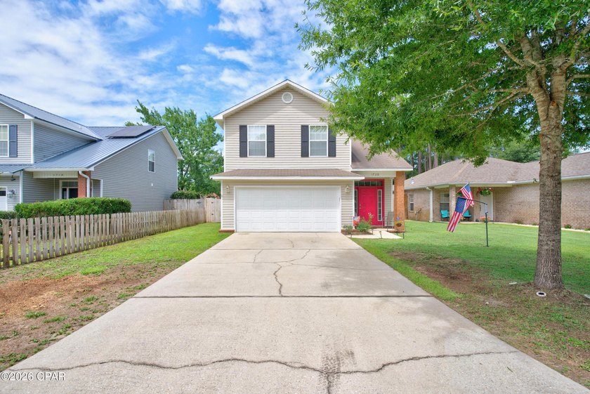 Welcome home to this inviting 3-bedroom, 2.5-bath property - photo 29