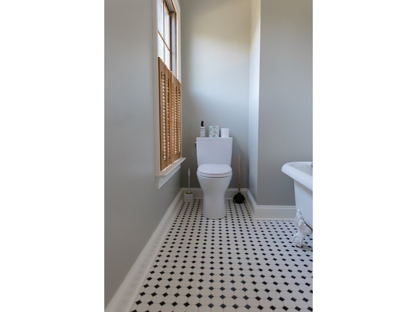 Come and visit 1 Jefferson Street in Onancock, Va. 10% reduction - photo 32