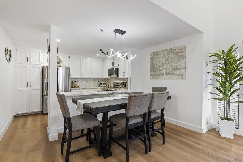 A pleasure to show! Location, Location. Top Floor Unit with high - photo 4