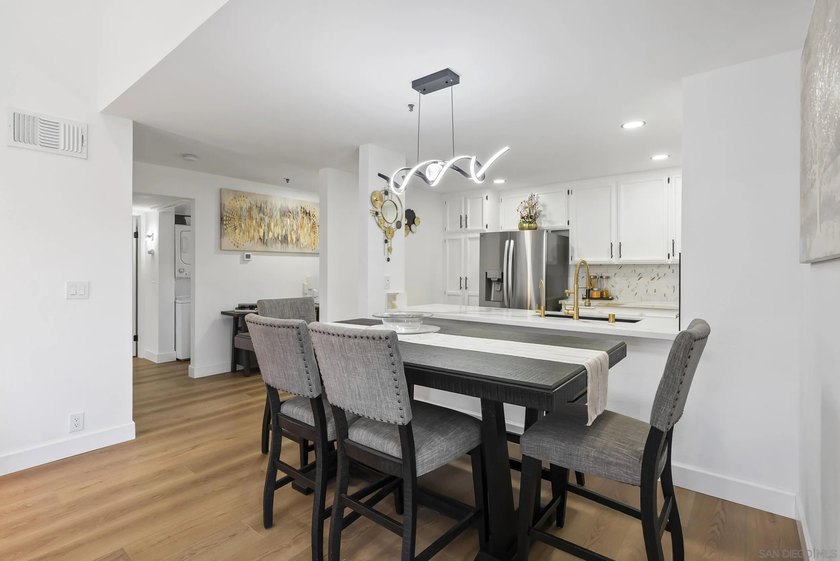 A pleasure to show! Location, Location. Top Floor Unit with high - photo 5